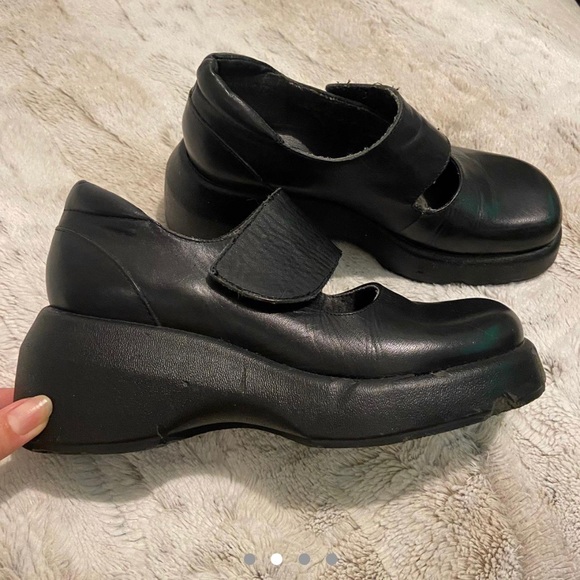 Nine West Platform Mary Jane shoes - Picture 2 of 4